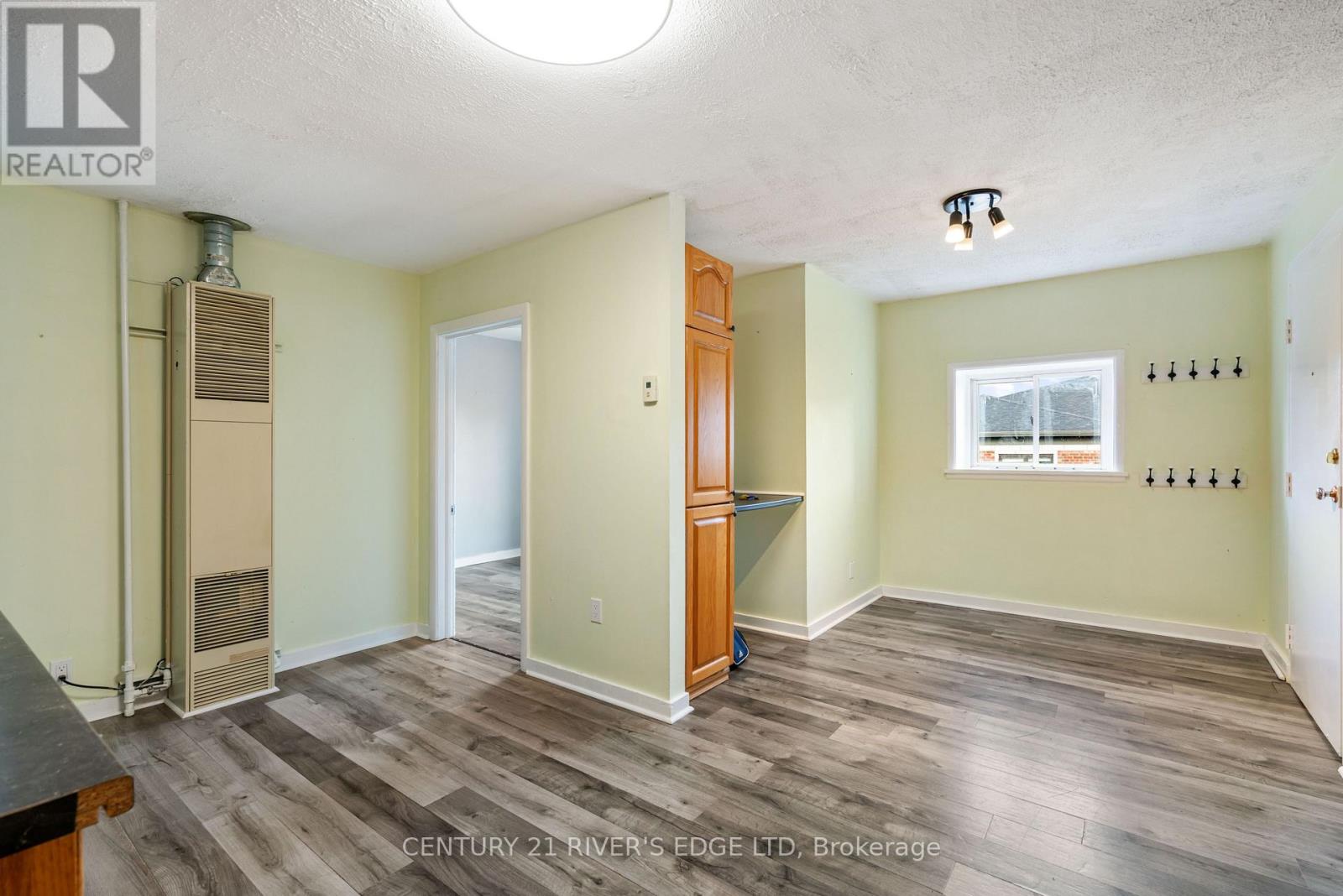 4 - 183 King Street, Prescott, Ontario  K0E 1T0 - Photo 6 - X12466056