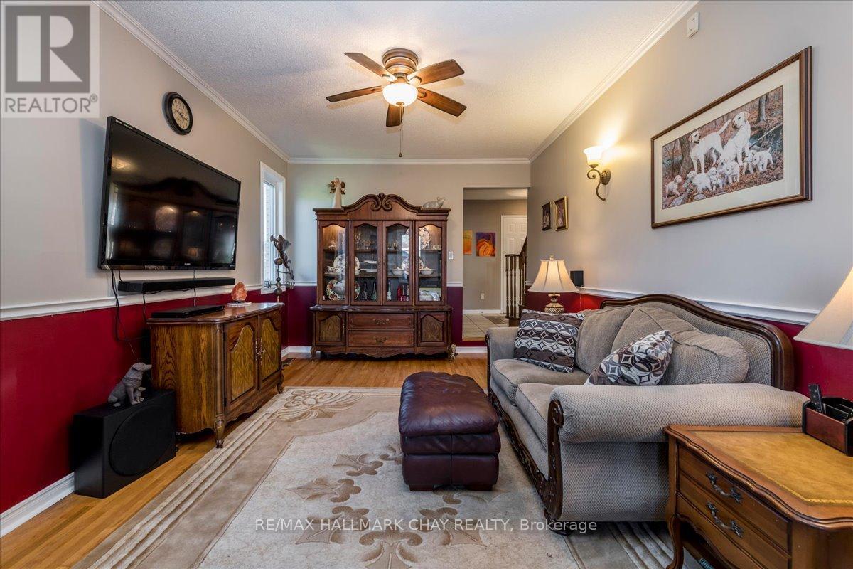 21 Barwick Drive, Barrie, Ontario  L4N 6Z7 - Photo 13 - S12465973