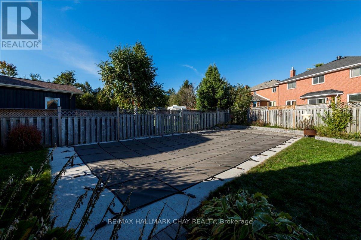 21 Barwick Drive, Barrie, Ontario  L4N 6Z7 - Photo 38 - S12465973