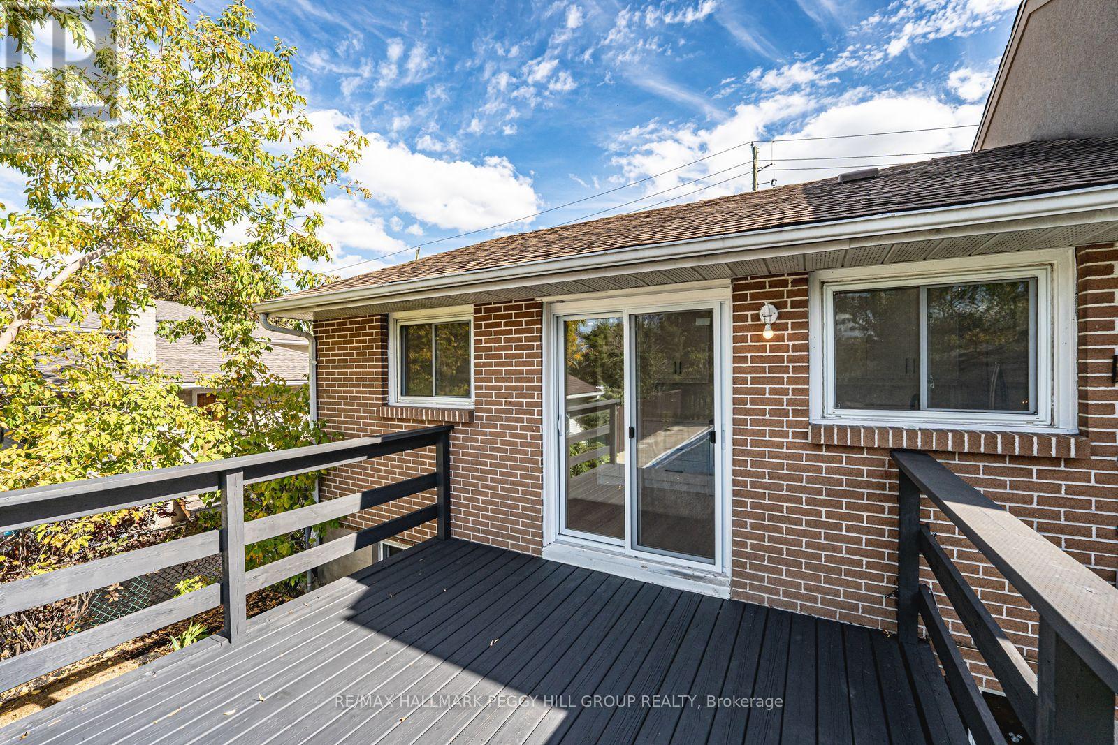 262 Duckworth Street, Barrie, Ontario  L4M 3X2 - Photo 18 - S12466011