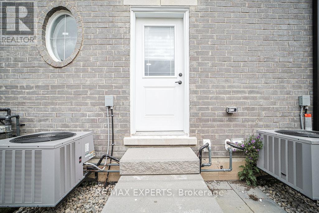 1 - 426 Veterans Drive, Barrie, Ontario  L4N 9G9 - Photo 21 - S12466015