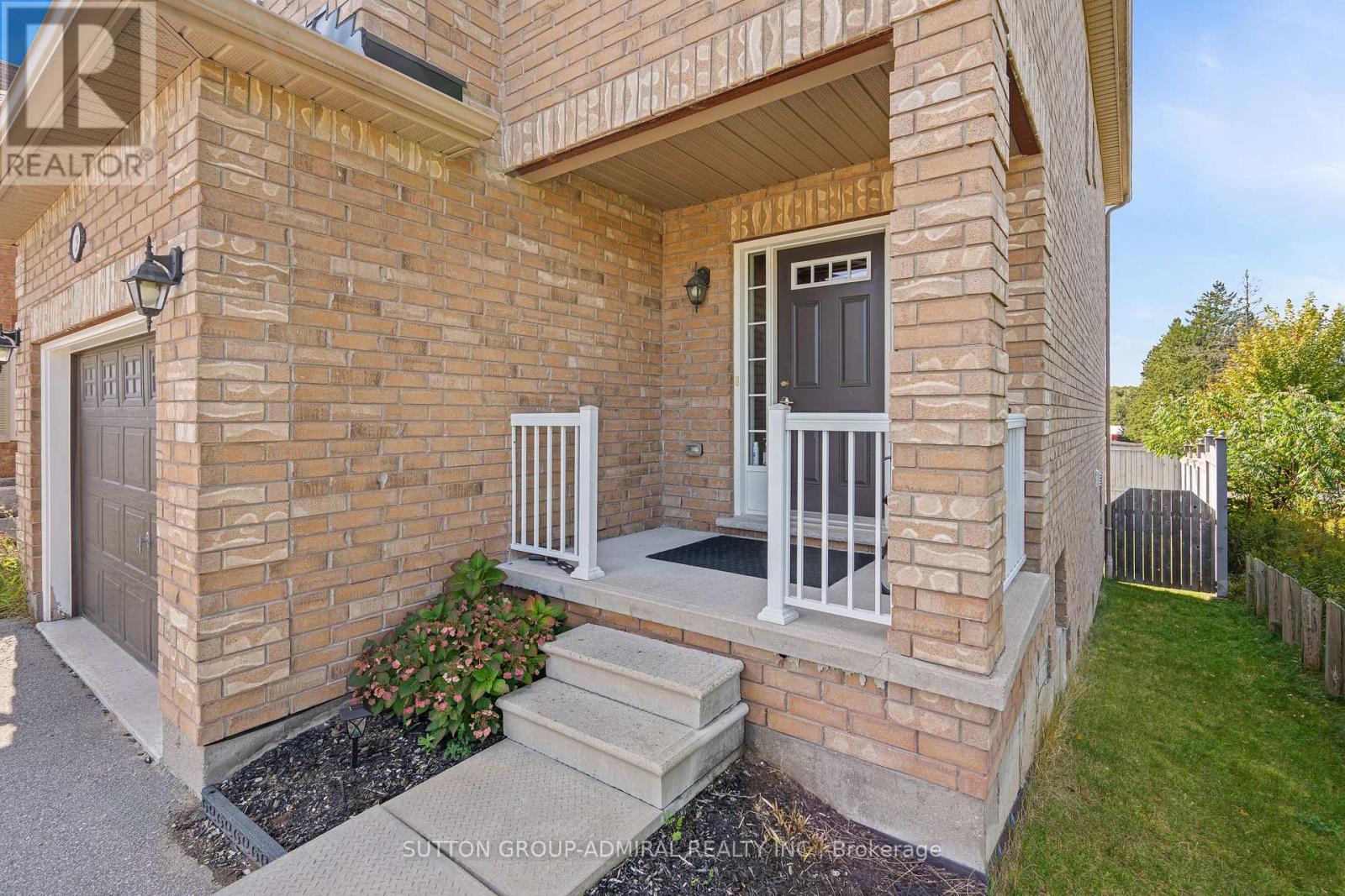 29 Crew Court, Barrie, Ontario  L4N 5S4 - Photo 4 - S12466016