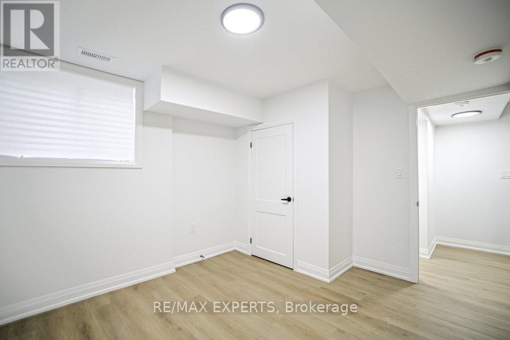 2 - 426 Veterans Drive, Barrie, Ontario  L4N 9G9 - Photo 10 - S12466019