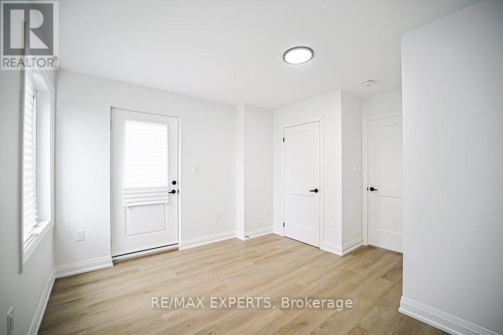 3 - 426 Veterans Drive, Barrie, Ontario  L4N 9G9 - Photo 11 - S12466023