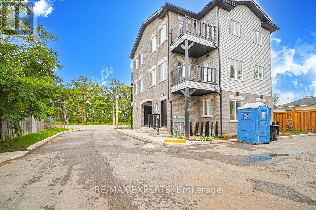 3 - 426 Veterans Drive, Barrie, Ontario  L4N 9G9 - Photo 21 - S12466023