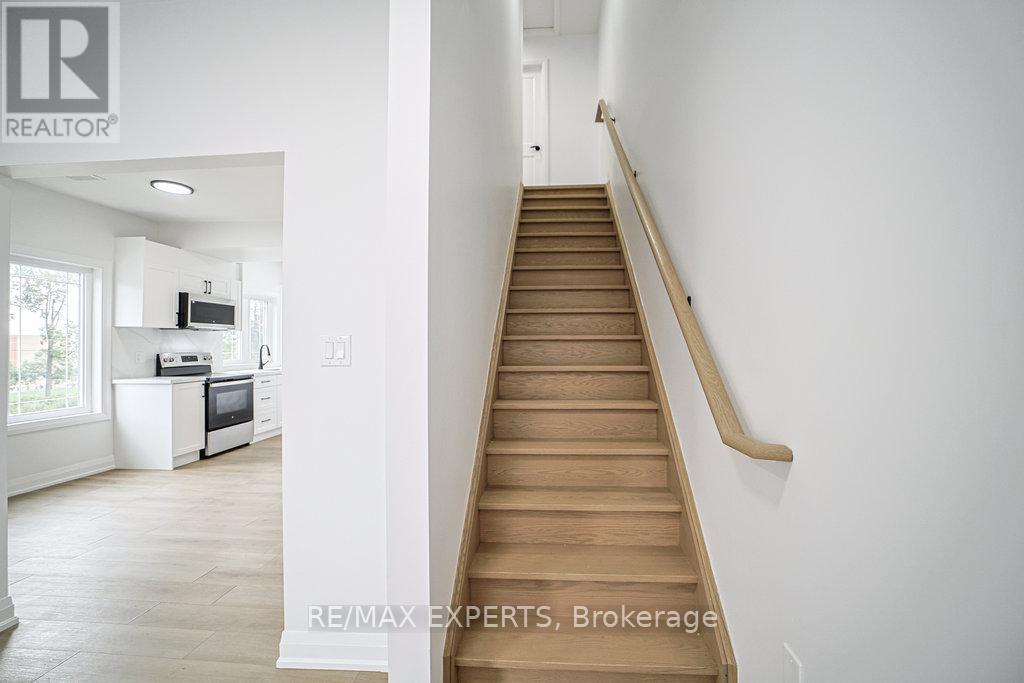 3 - 426 Veterans Drive, Barrie, Ontario  L4N 9G9 - Photo 8 - S12466023