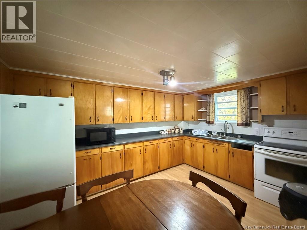 365 Adelaide Street, Dalhousie, New Brunswick  E8C 1B3 - Photo 8 - NB128670