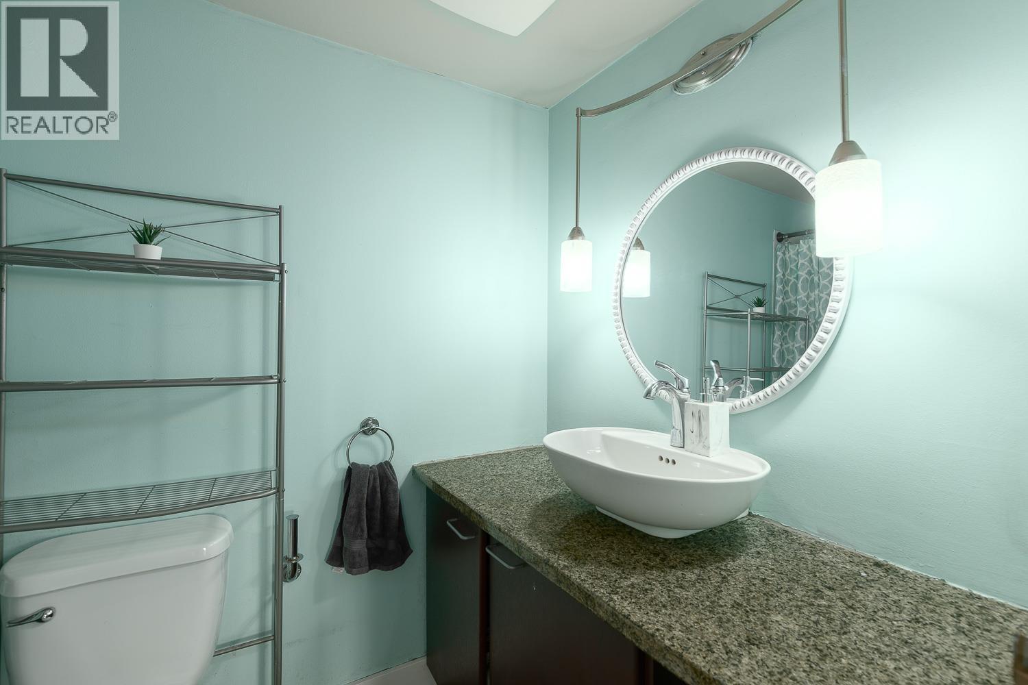 307 466 E Eighth Avenue, New Westminster, British Columbia  V3L 4L2 - Photo 14 - R3059087