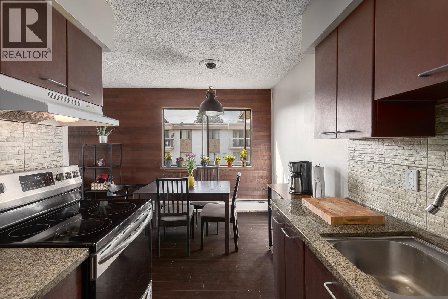 307 466 E Eighth Avenue, New Westminster, British Columbia  V3L 4L2 - Photo 9 - R3059087