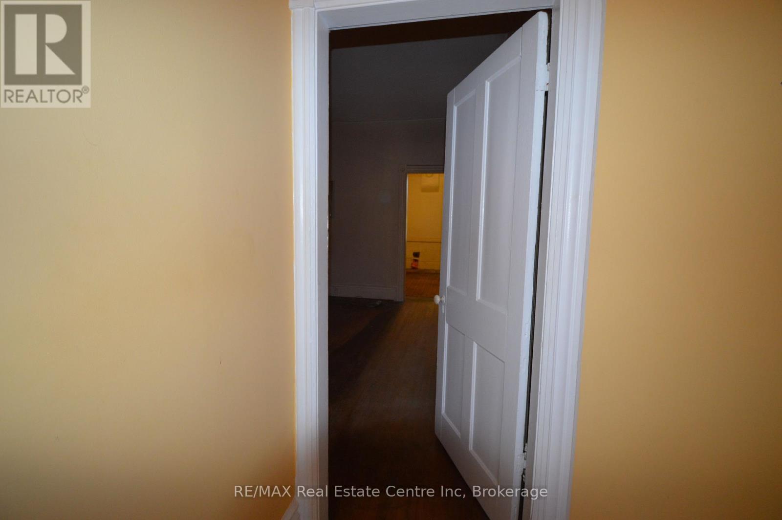 30 Glasgow Street N, Guelph, Ontario  N1H 4V5 - Photo 11 - X12466052