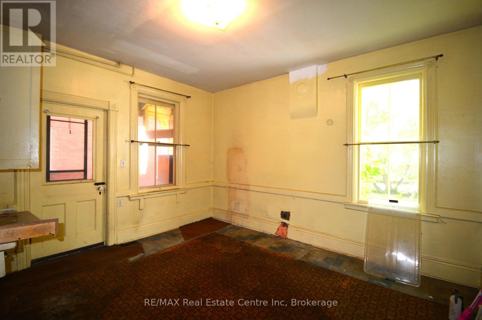 30 Glasgow Street N, Guelph, Ontario  N1H 4V5 - Photo 14 - X12466052