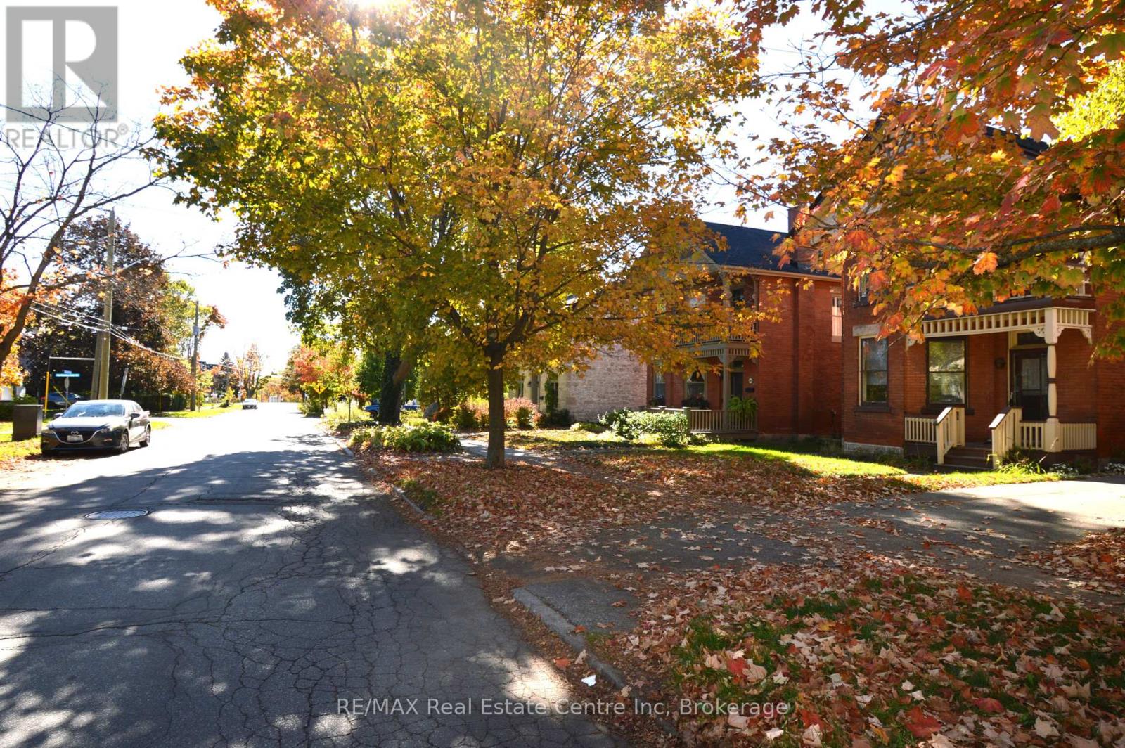 30 Glasgow Street N, Guelph, Ontario  N1H 4V5 - Photo 2 - X12466052