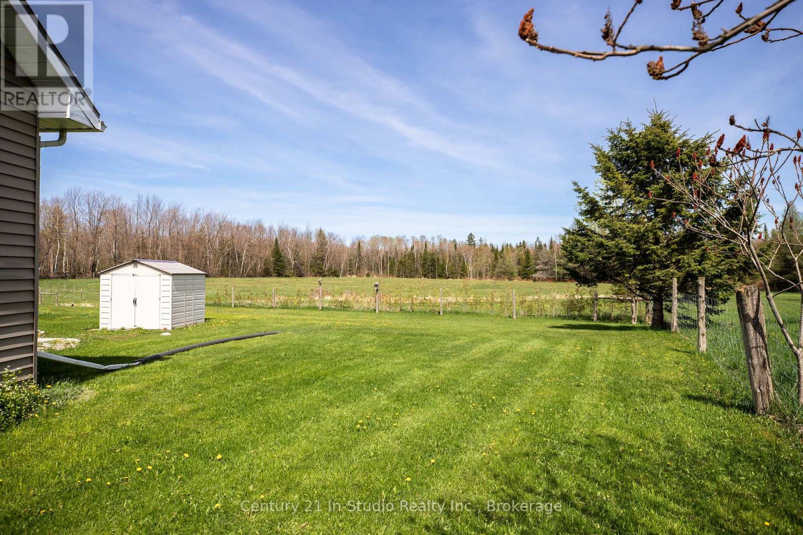 453157 Grey Road 2, Grey Highlands, Ontario  N0C 1L0 - Photo 7 - X12466091