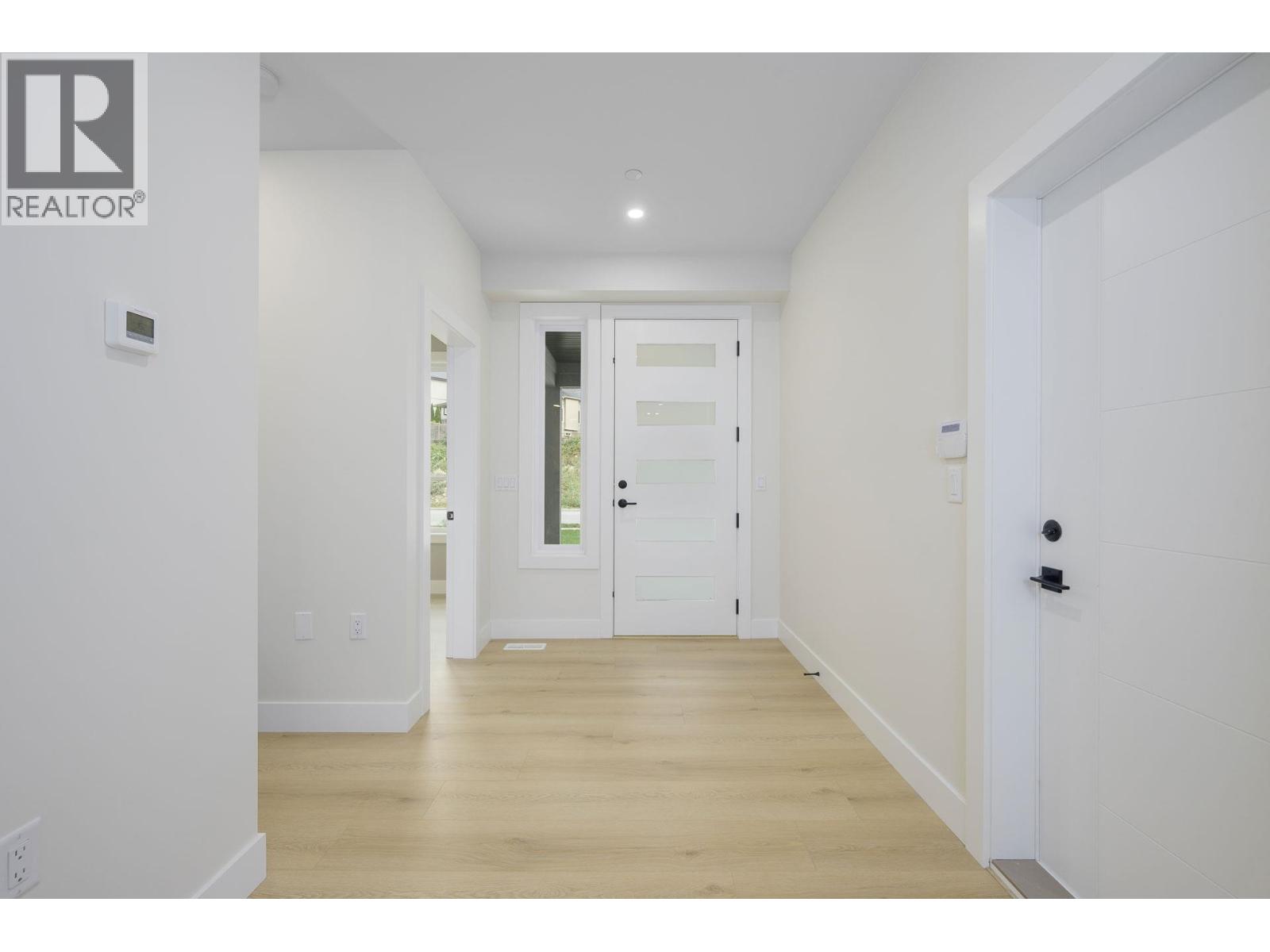 23349 Cross Road, Maple Ridge, British Columbia  V4R 0C8 - Photo 2 - R3059088