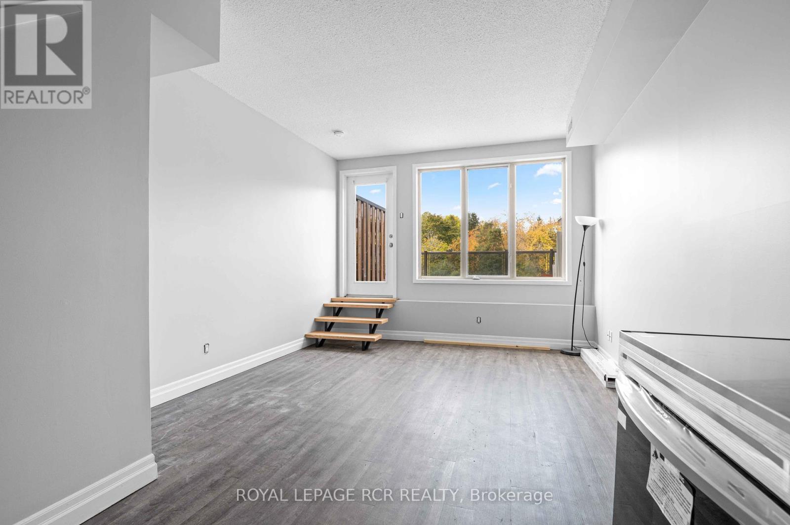 4 - 56 Queen Street N, Caledon, Ontario  L7E 1B9 - Photo 18 - W12465858