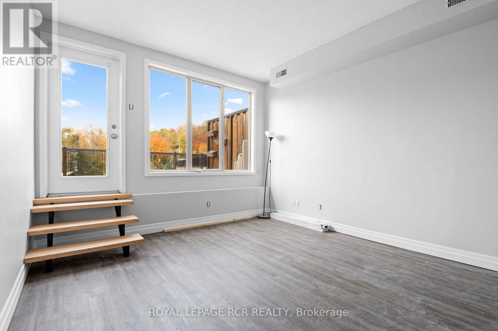 4 - 56 Queen Street N, Caledon, Ontario  L7E 1B9 - Photo 19 - W12465858