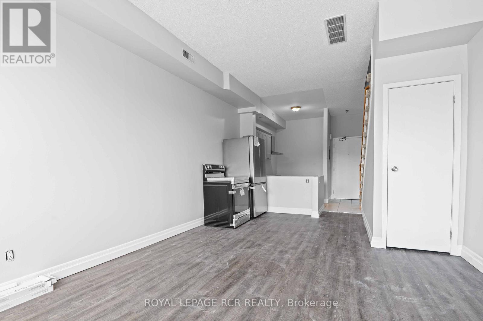 4 - 56 Queen Street N, Caledon, Ontario  L7E 1B9 - Photo 22 - W12465858