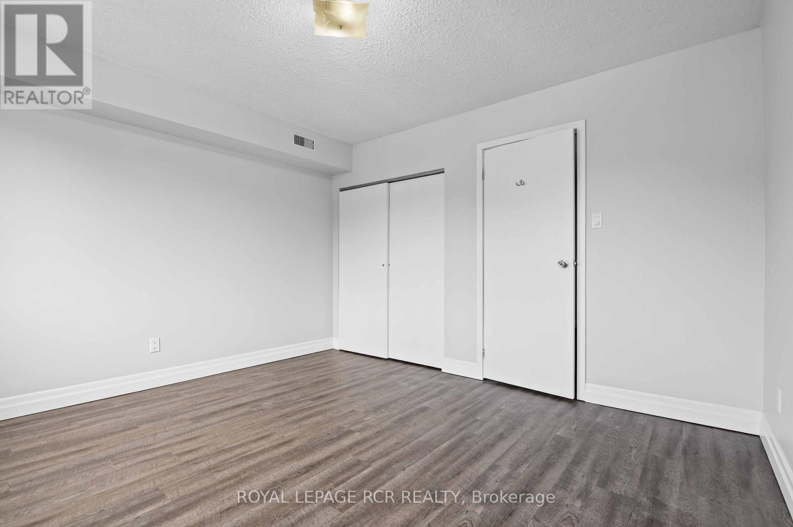 4 - 56 Queen Street N, Caledon, Ontario  L7E 1B9 - Photo 29 - W12465858