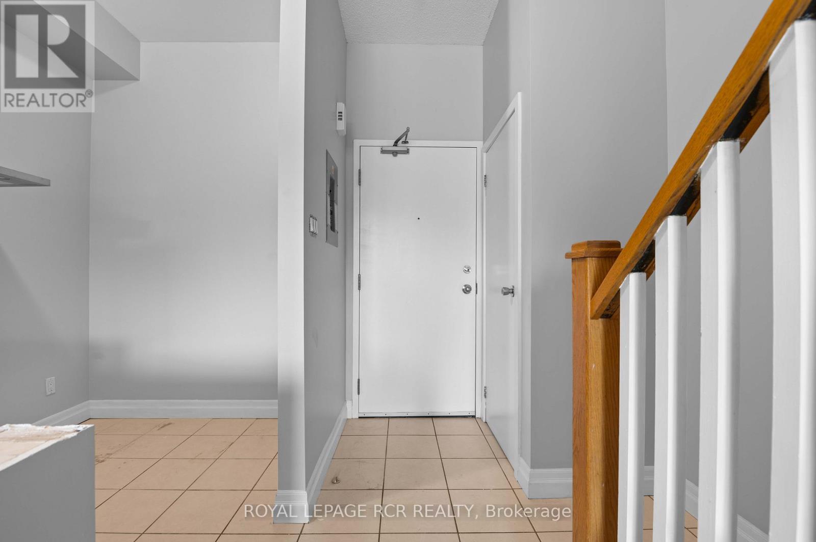 4 - 56 Queen Street N, Caledon, Ontario  L7E 1B9 - Photo 6 - W12465858