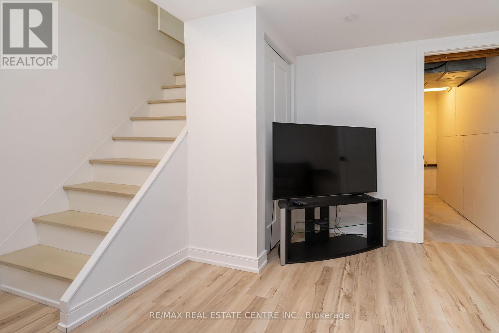 101 Church Street, Orangeville, Ontario  L9W 1P3 - Photo 27 - W12465864