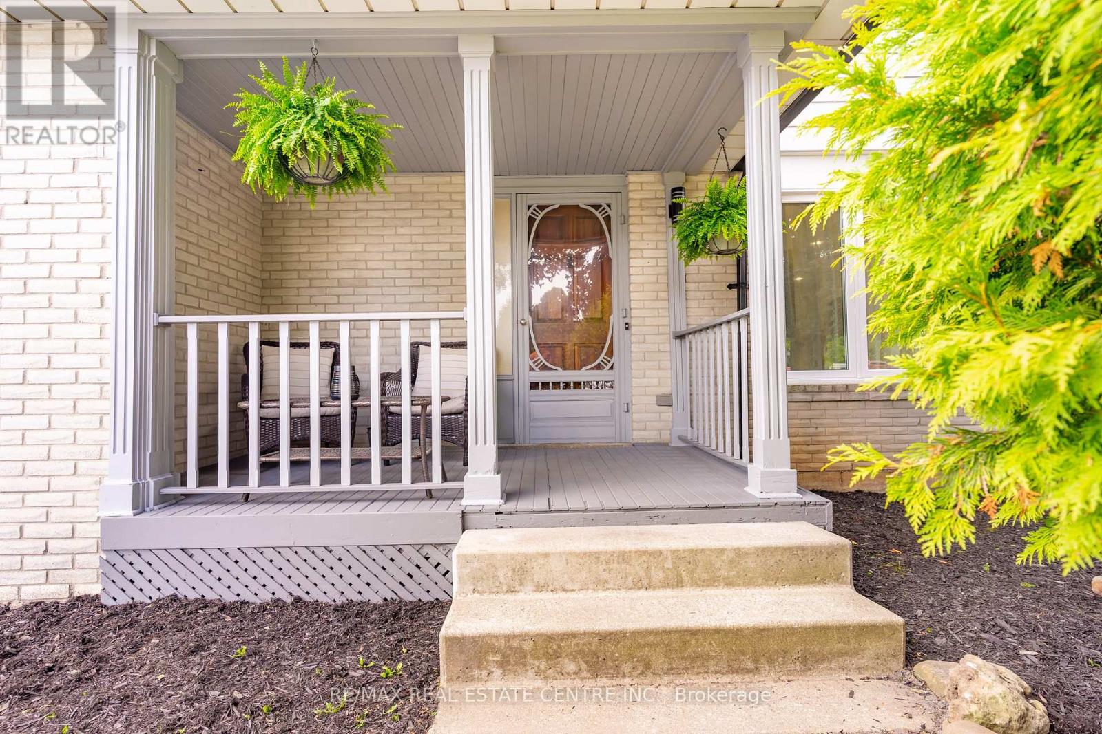 101 Church Street, Orangeville, Ontario  L9W 1P3 - Photo 4 - W12465864