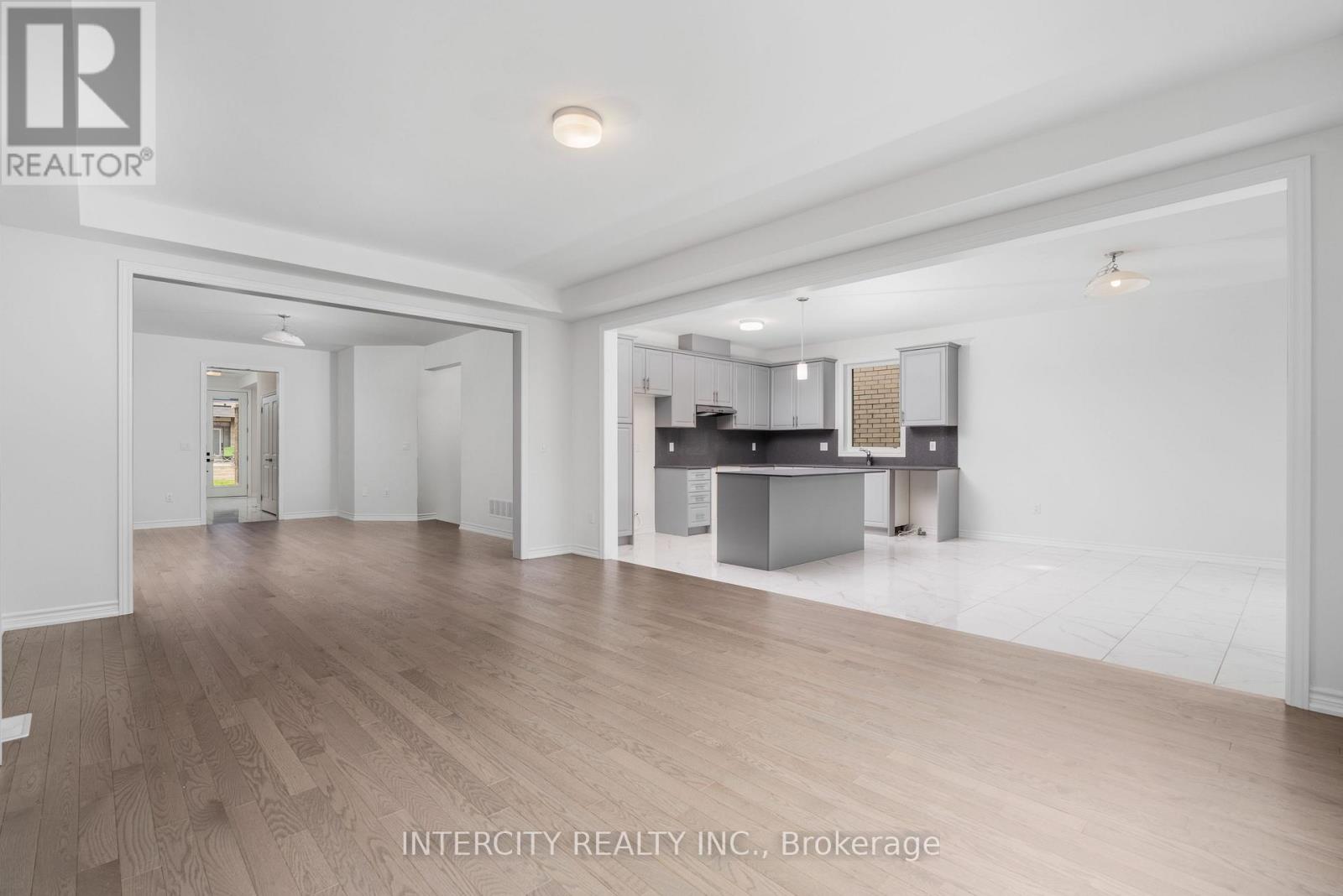 Lot 19 - 9 Dolomite Drive, Brampton, Ontario  L6P 4R6 - Photo 11 - W12465908