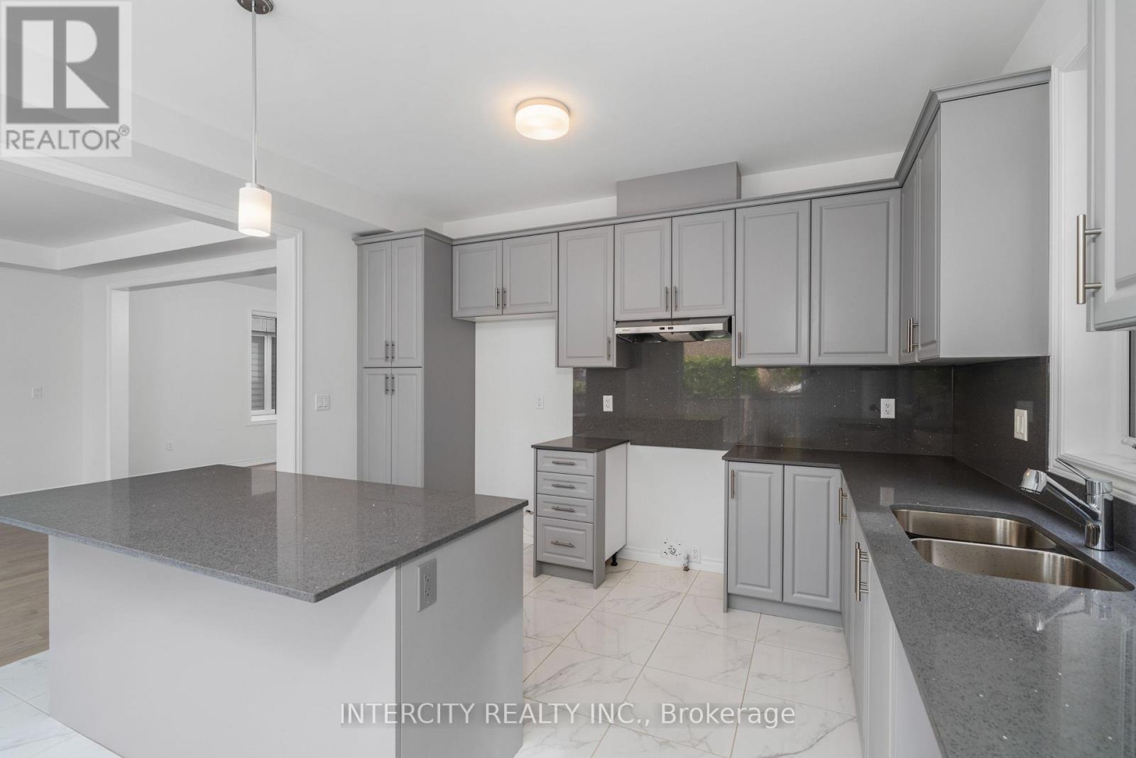 Lot 19 - 9 Dolomite Drive, Brampton, Ontario  L6P 4R6 - Photo 19 - W12465908