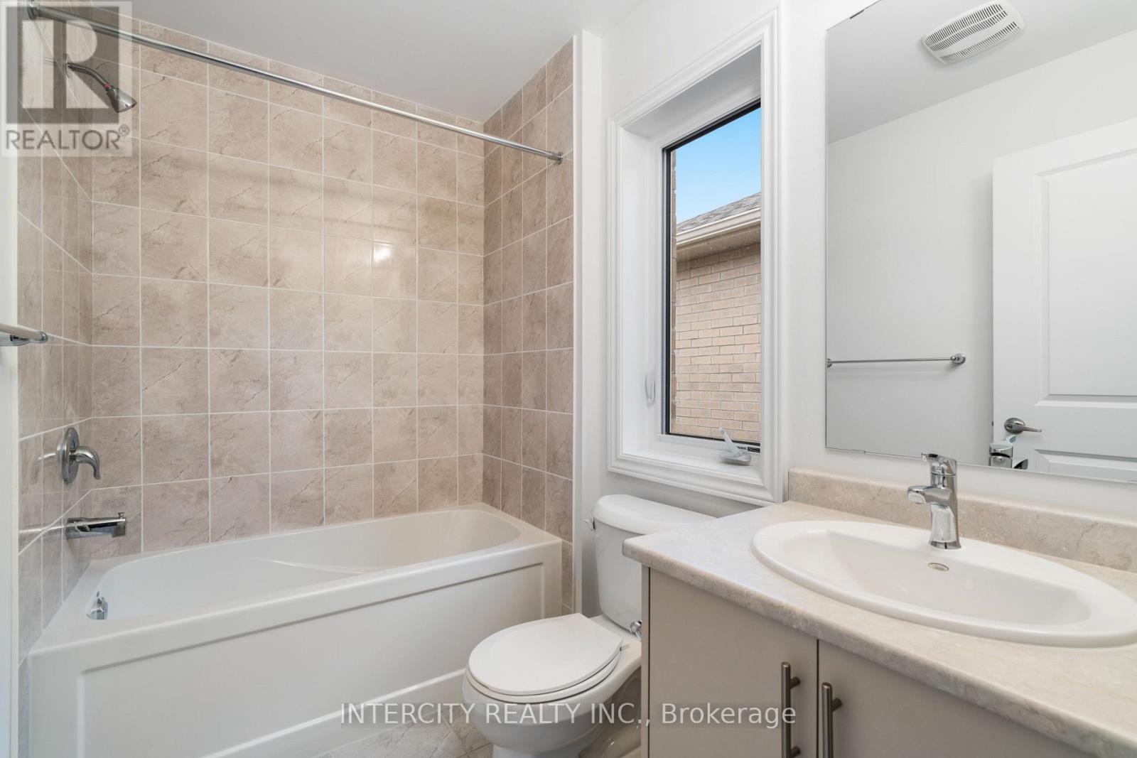Lot 19 - 9 Dolomite Drive, Brampton, Ontario  L6P 4R6 - Photo 38 - W12465908
