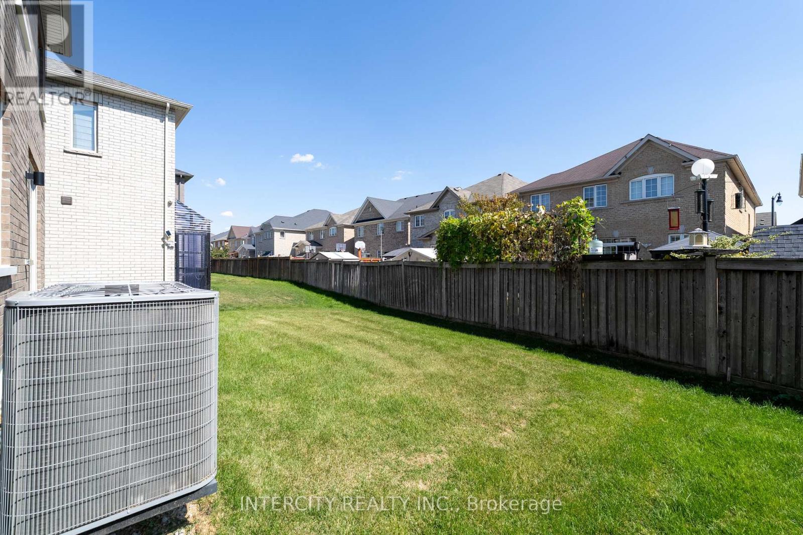Lot 19 - 9 Dolomite Drive, Brampton, Ontario  L6P 4R6 - Photo 47 - W12465908