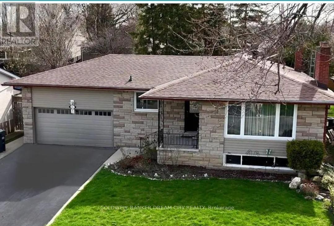 UPPER - 231 ELIZABETH STREET S, Brampton, Ontario