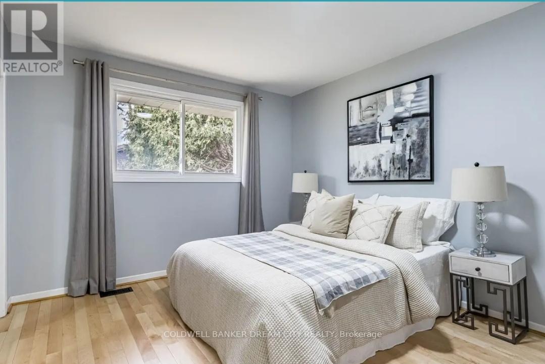 Upper - 231 Elizabeth Street S, Brampton, Ontario  L6Y 1S2 - Photo 6 - W12465912