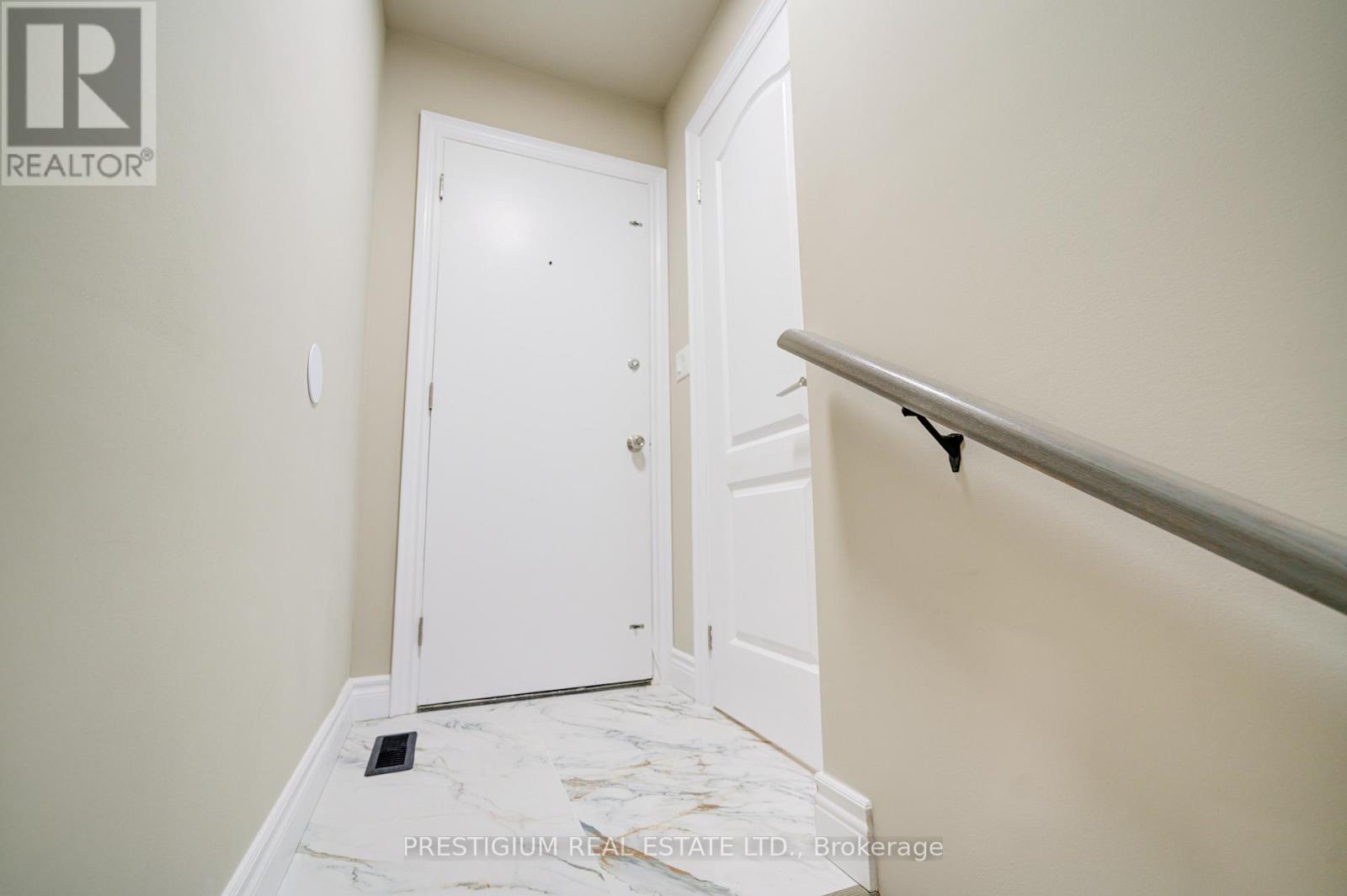 Lower Level - 6 Willis Drive, Brampton, Ontario  L6W 1A9 - Photo 5 - W12465947