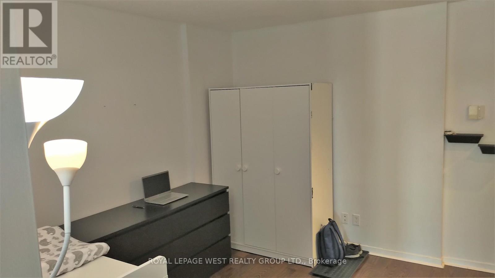 217 - 1040 The Queensway, Toronto, Ontario  M8Z 1P7 - Photo 4 - W12465978