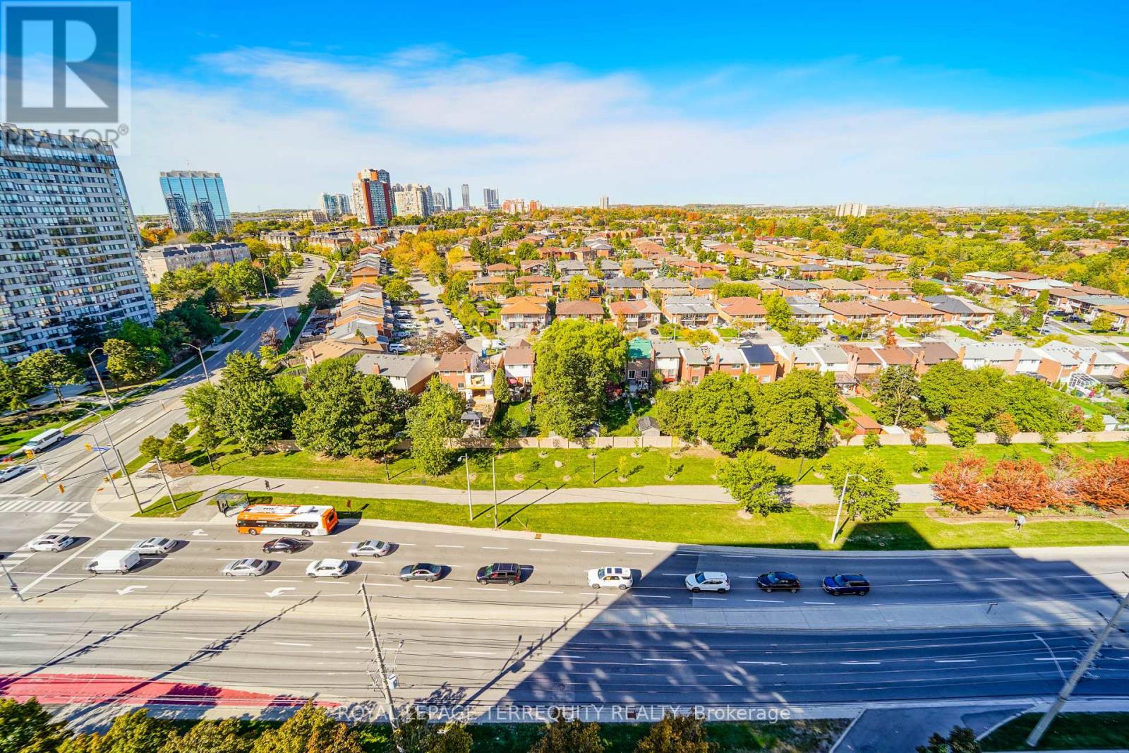 1402 - 200 Burnhamthorpe Road E, Mississauga, Ontario  L5A 4L4 - Photo 25 - W12465979