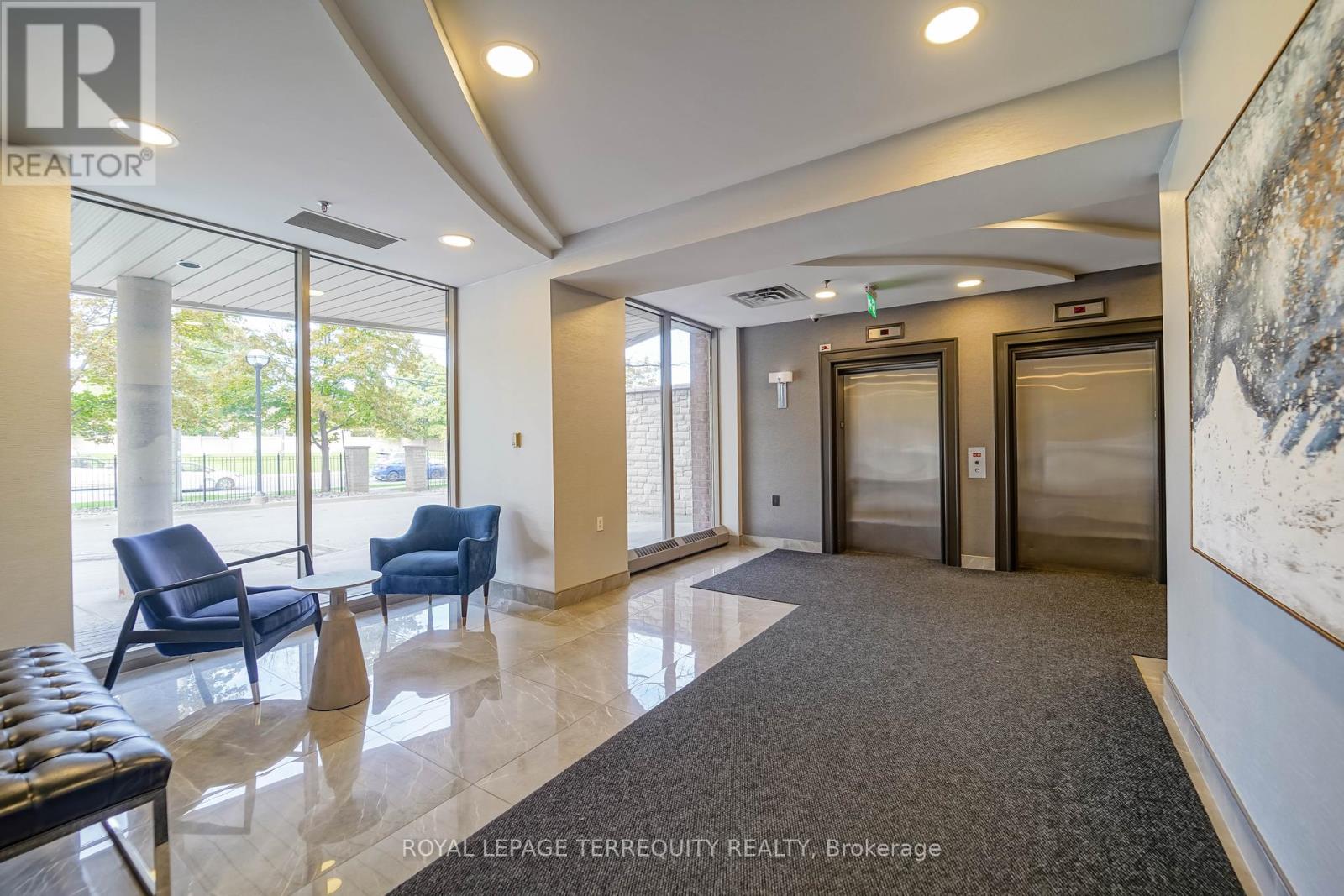 1402 - 200 Burnhamthorpe Road E, Mississauga, Ontario  L5A 4L4 - Photo 28 - W12465979