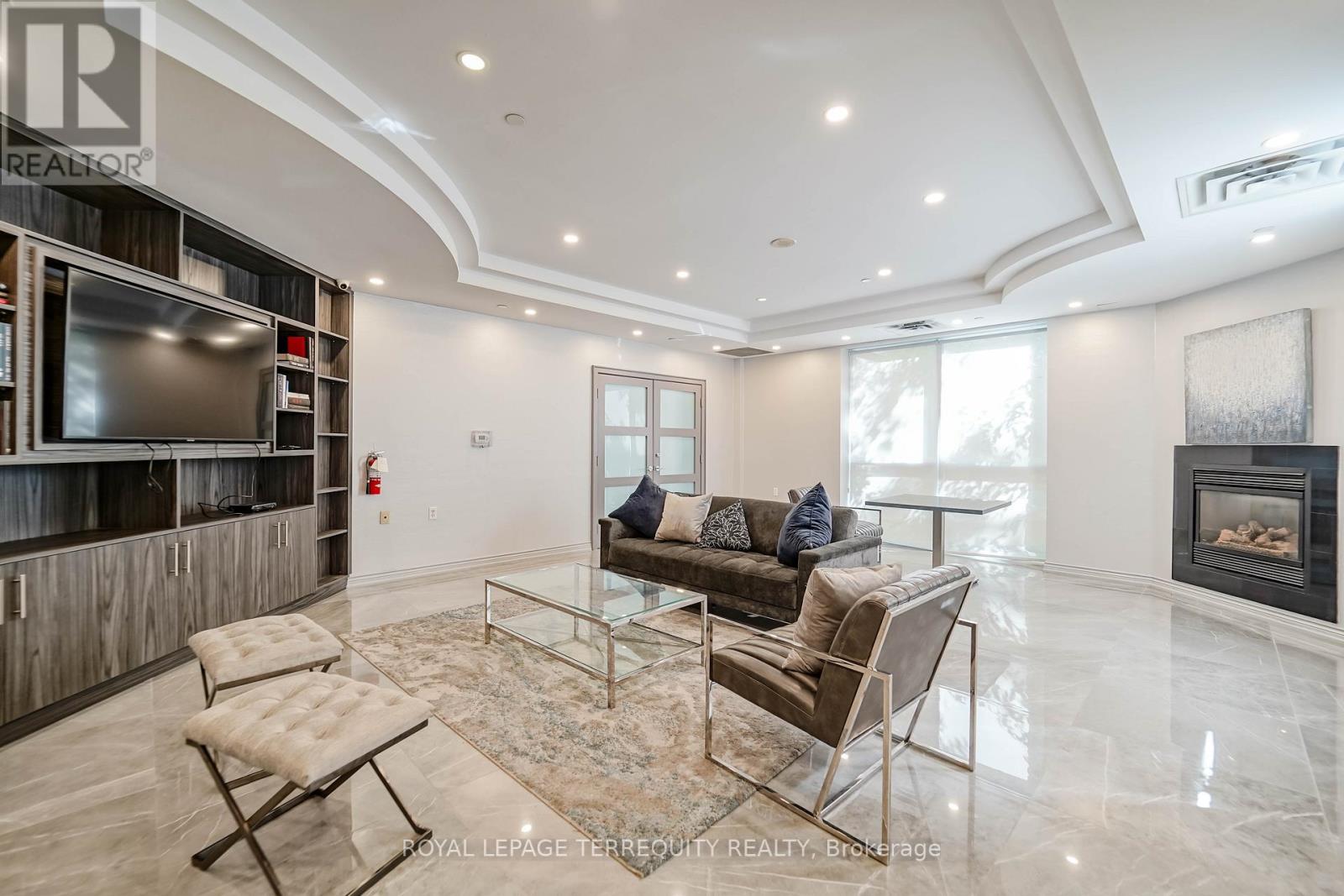 1402 - 200 Burnhamthorpe Road E, Mississauga, Ontario  L5A 4L4 - Photo 30 - W12465979