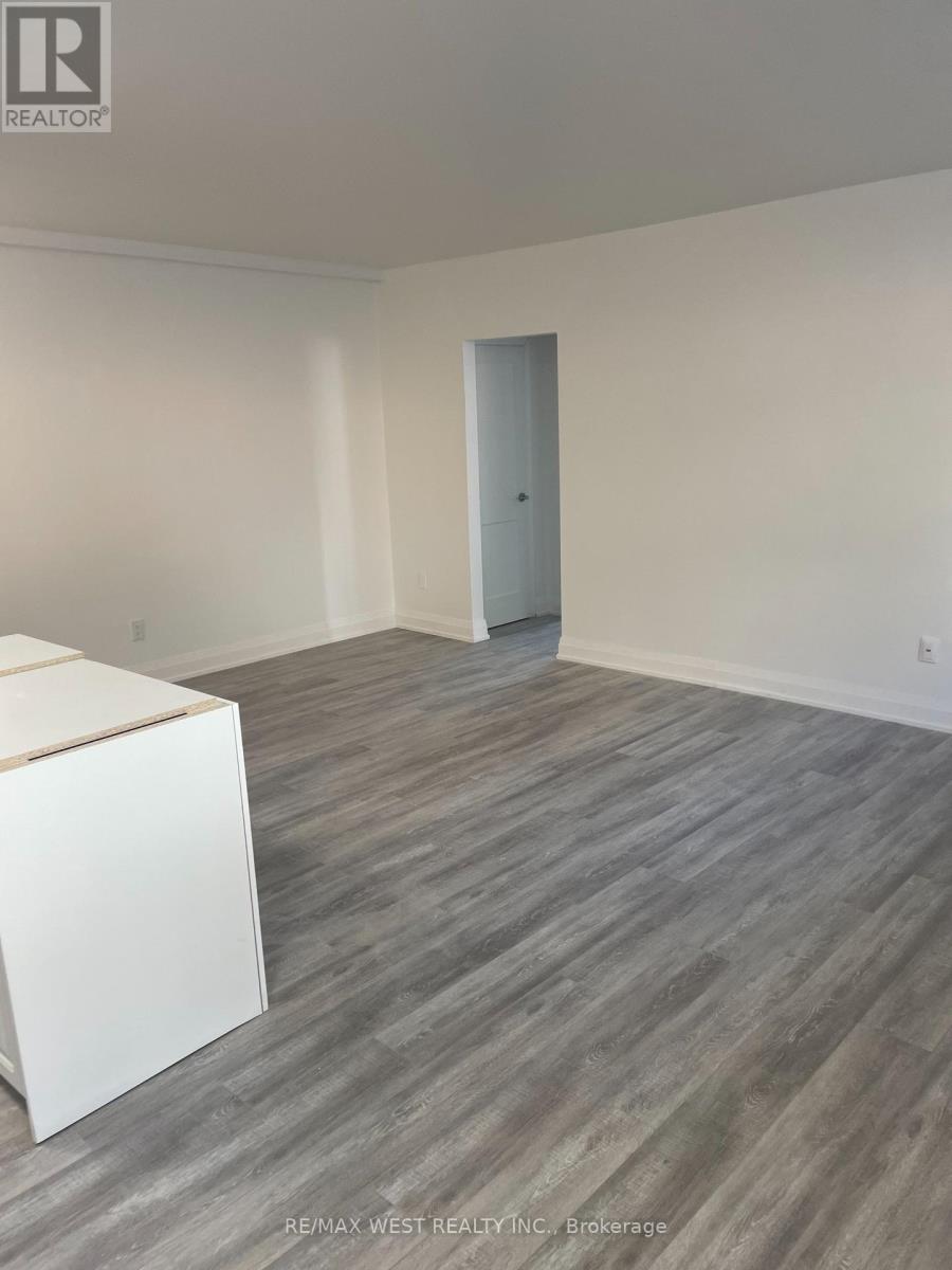 Unknown Address, ,     - Photo 10 - W12465995