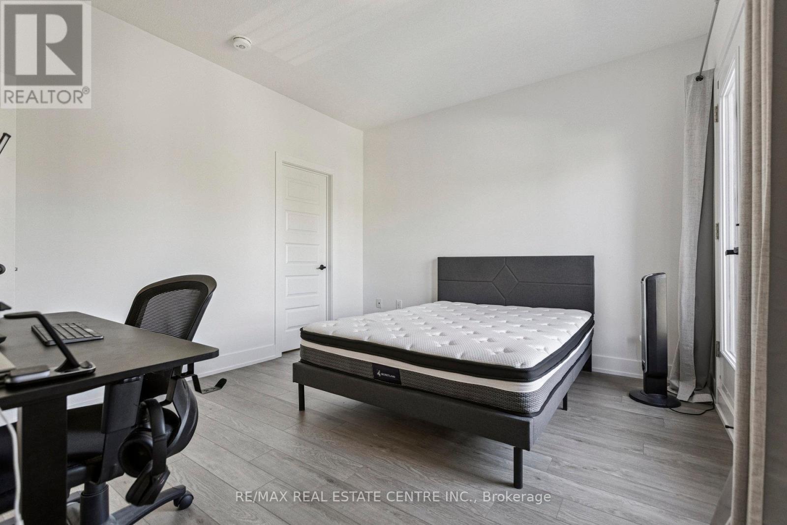 62 - 99 Roger Street, Waterloo, Ontario  N2J 0G1 - Photo 31 - X12465860
