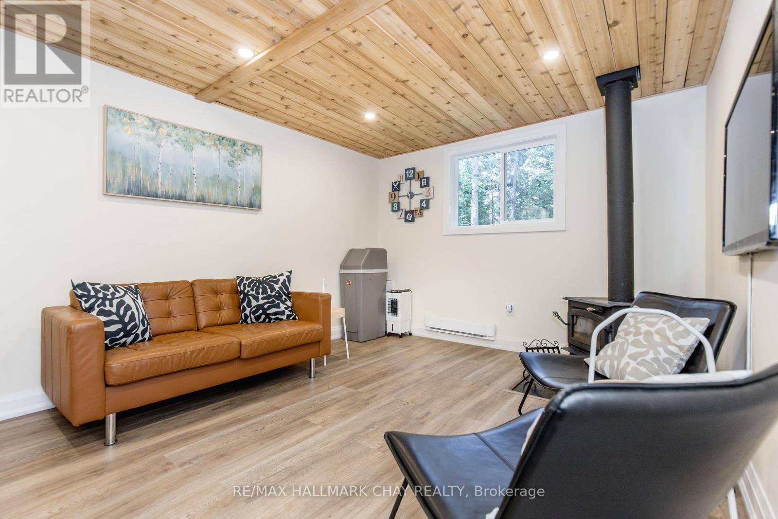 182 Brodie Kay Trail, Huntsville, Ontario  P0B 1L0 - Photo 10 - X12465909
