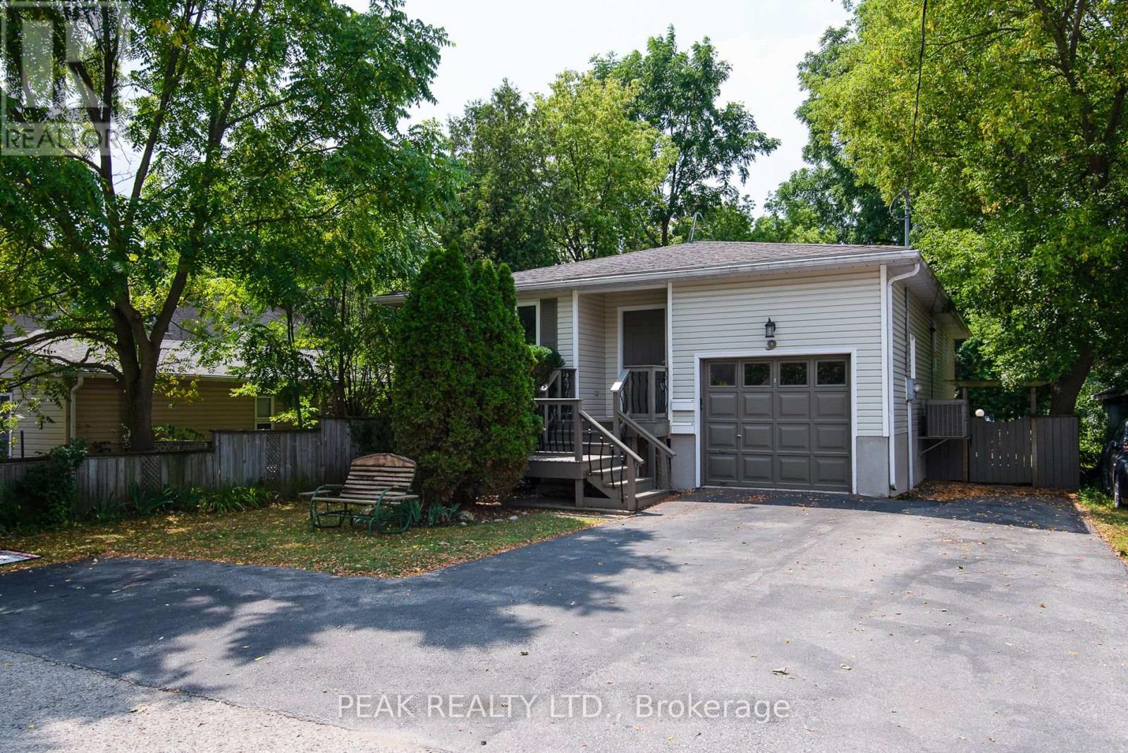 A & B - 9 Macville Avenue, Kitchener, Ontario  N2K 1T2 - Photo 3 - X12466007