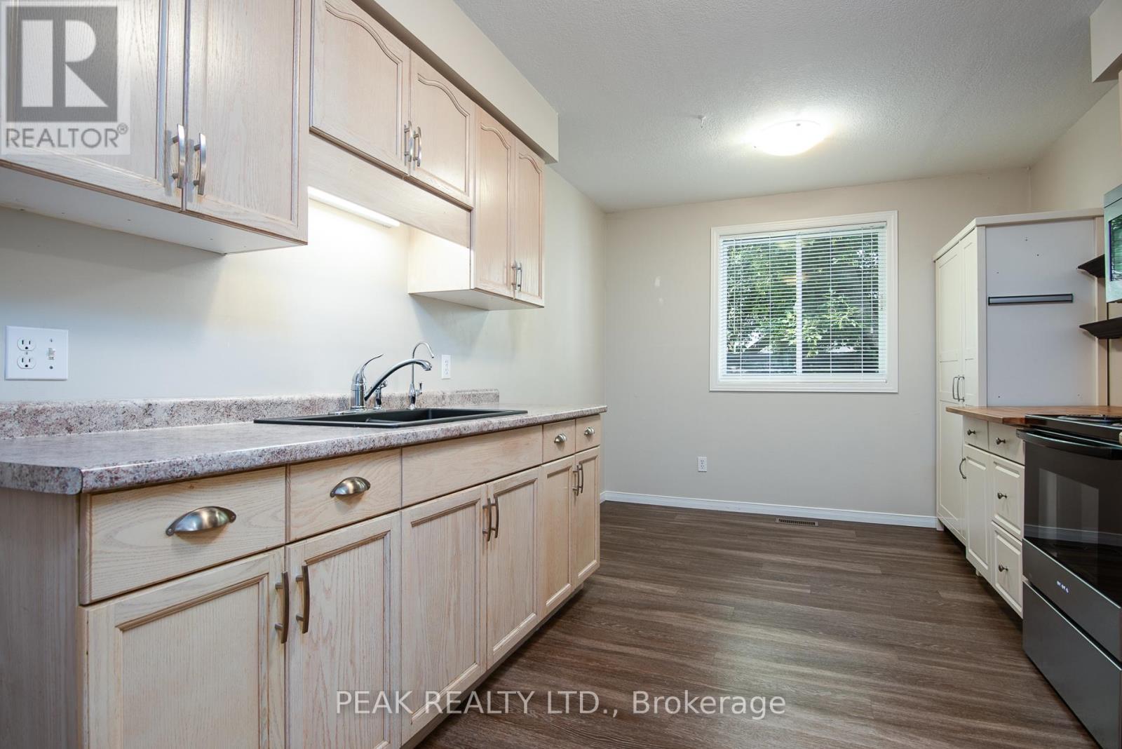 A & B - 9 Macville Avenue, Kitchener, Ontario  N2K 1T2 - Photo 9 - X12466007