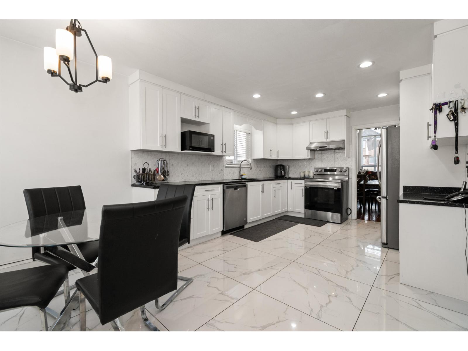 3567 Summit Drive, Abbotsford, British Columbia  V2T 6S4 - Photo 18 - R3058366