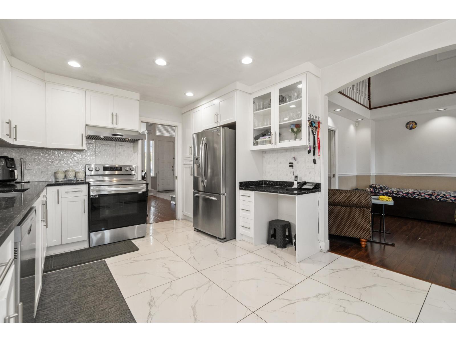 3567 Summit Drive, Abbotsford, British Columbia  V2T 6S4 - Photo 15 - R3058366