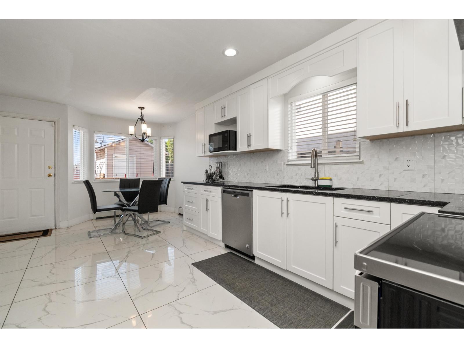 3567 Summit Drive, Abbotsford, British Columbia  V2T 6S4 - Photo 16 - R3058366