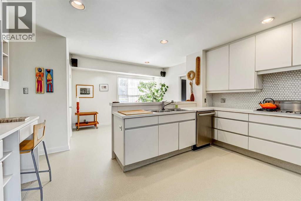 4235 Britannia Drive Sw, Calgary, Alberta  T2S 1J4 - Photo 16 - A2261794
