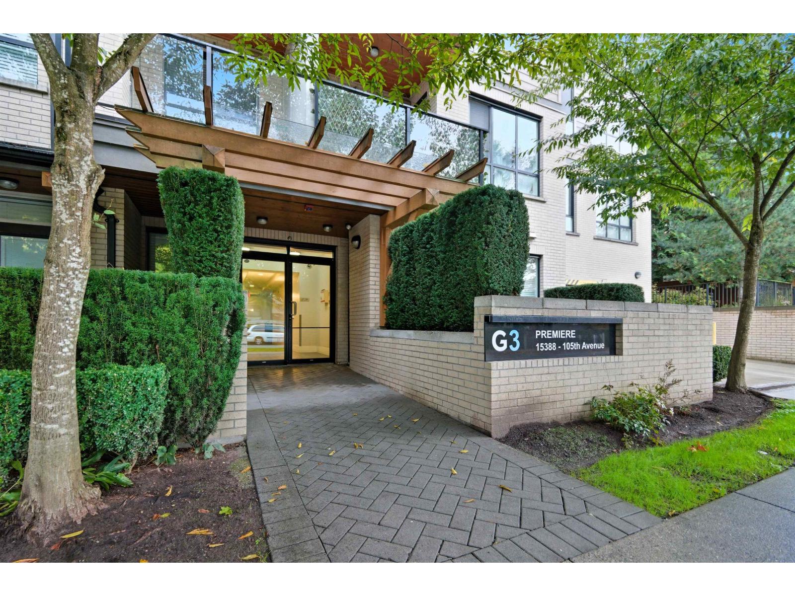 206 15388 105 AVENUE, Surrey, British Columbia