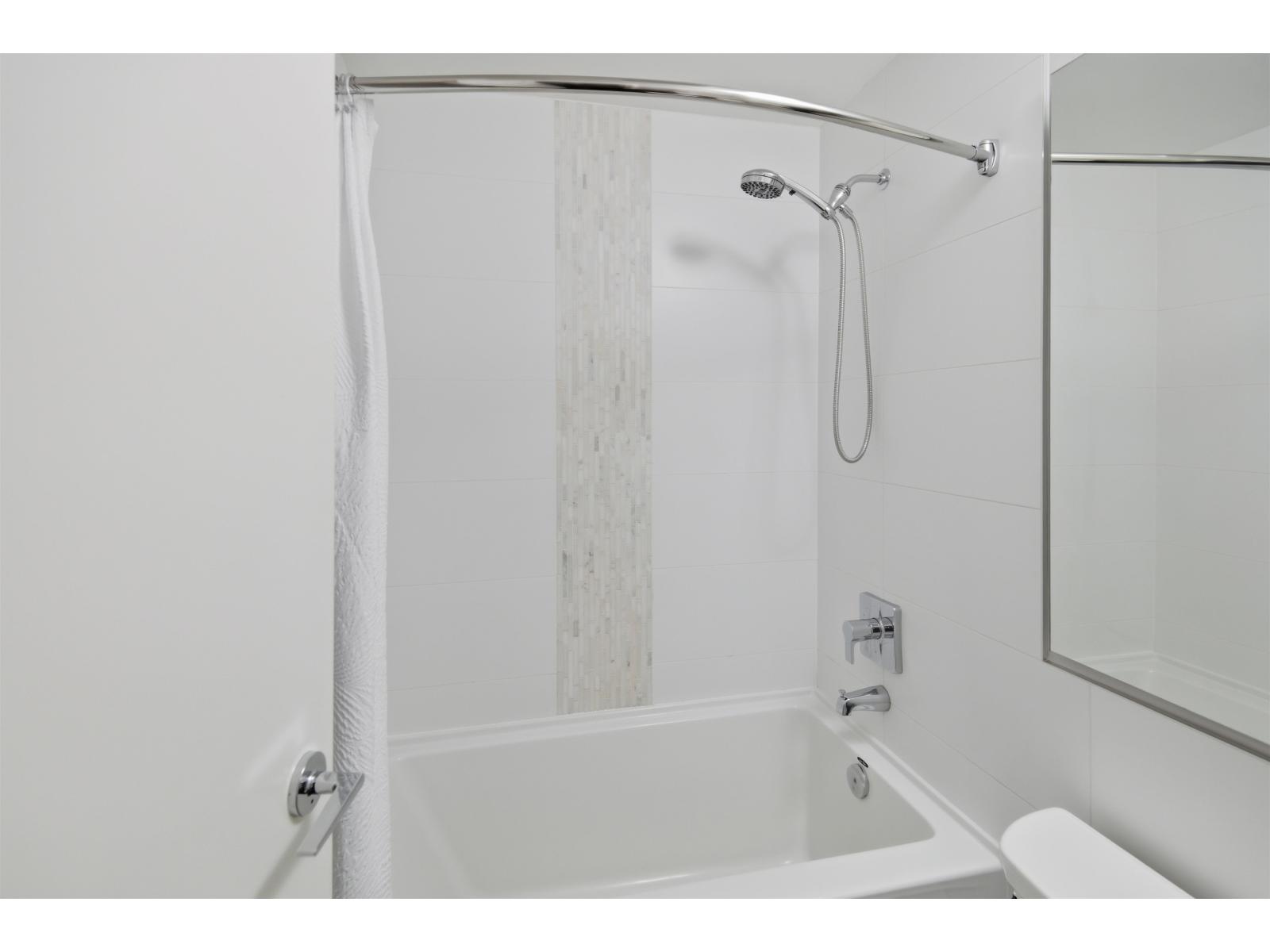 206 15388 105 Avenue, Surrey, British Columbia  V3R 0C4 - Photo 21 - R3058671