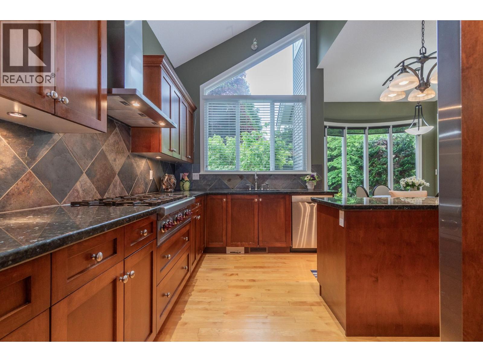 24246 Mcclure Drive, Maple Ridge, British Columbia  V2W 2E5 - Photo 14 - R3058461
