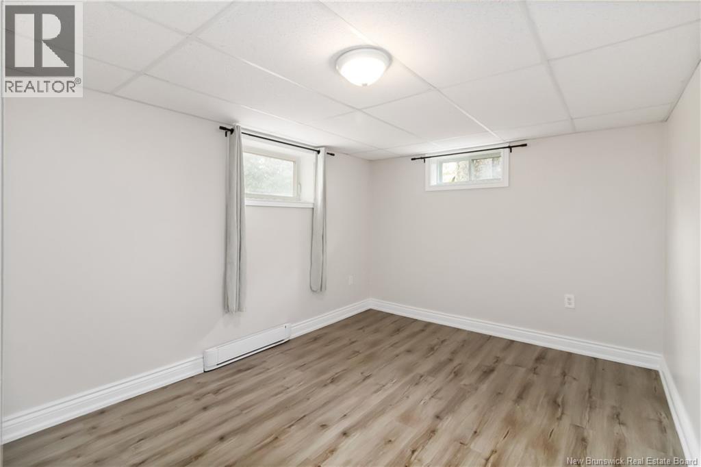 270 Whitepine, Riverview, New Brunswick  E1B 3M2 - Photo 11 - NB128626