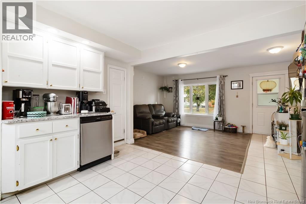 270 Whitepine, Riverview, New Brunswick  E1B 3M2 - Photo 5 - NB128626